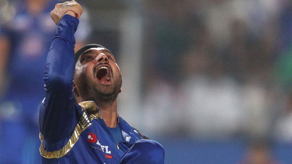 IPL2017: RPS के खिलाफ पहले मैच में MI के प्लेइंग इलेवन से बाहर हुए हरभजन सिंह