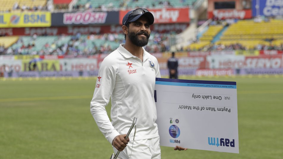 ravindra jadeja voted best player of india s home season in espncricinfo polls 9132 ईएसपीएनक्रिकइंफो के पोल में जडेजा को घरेलू सीजन का चुना गया सर्वश्रेष्ठ खिलाड़ी