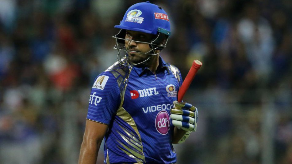 IPL 2017: अम्पायर के फैसले पर आपत्ति जताने पर रोहित शर्मा पर लगा जुर्माना
