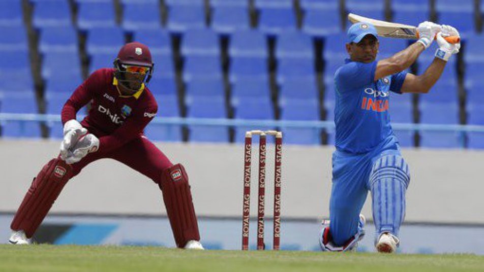 ind vs wi 3rd odi dhoni rahane take india to 251 4 10800 INDvsWI: तीसरे वनडे मुकाबले में टीम इंडिया ने वेस्टइंडीज को दिया 252 रनों का लक्ष्य