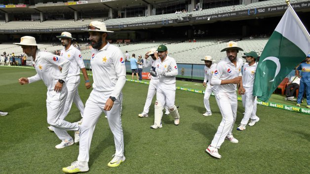 pakistan to play three tests in england in 2020 अगले साल इंग्लैंड में 3 टेस्ट मैच खेलेगा पाकिस्तान