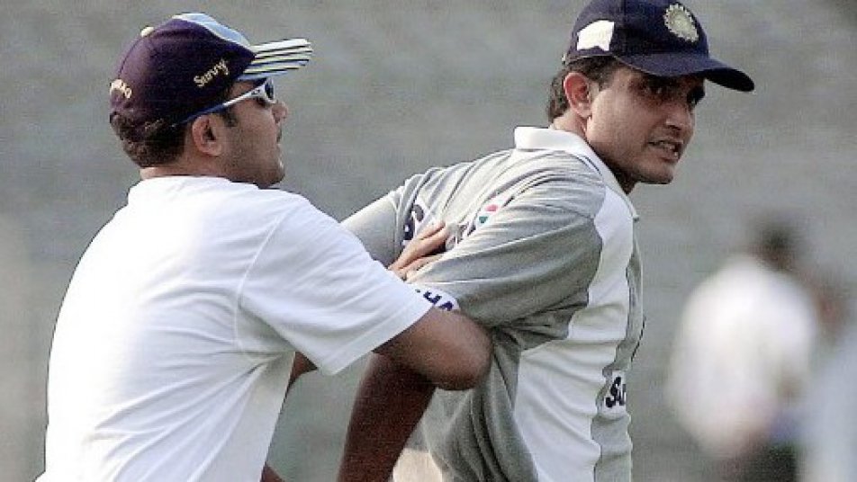 मैच के बीच दादा से उलझ पड़े वीरू को मिला खुला चैलेंज!