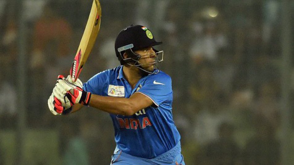 300वां वनडे खेलने उतरे चैंपियन क्रिकेटर युवराज सिंह, पत्नी ने कहा- आप पर गर्व है