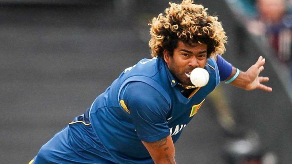 lasith malinga out of second odi with illness 10812 वायरल बुखार की वजह से दूसरे वनडे से बाहर हुए लसिथ मलिंगा