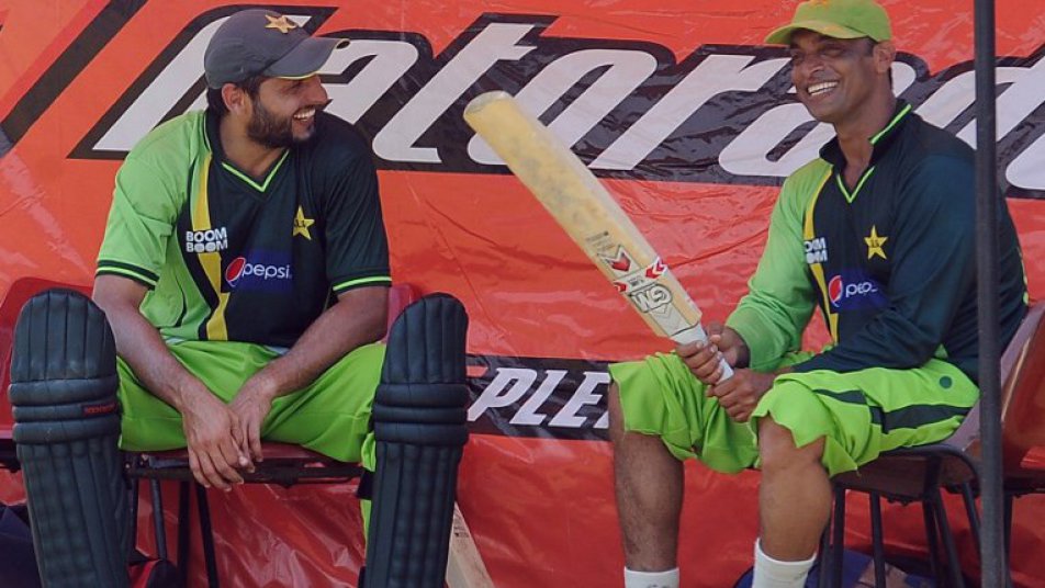 shoaib akhtar praises shahid afridi for his maiden t 20 century 11777 T-20 में आफरीदी के पहले शतक पर शोएब अख्तर ने जताई खुशी, कहा- आप इसके हकदार हैं