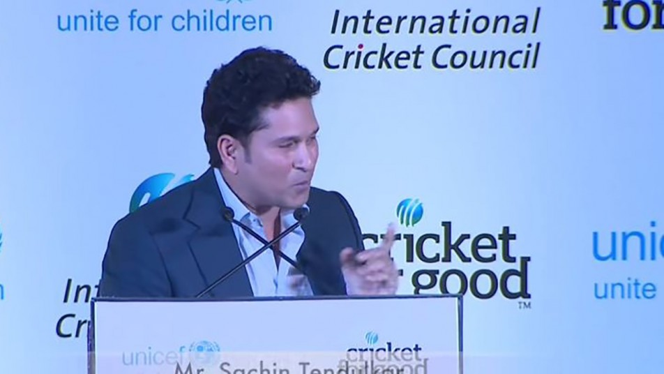 इस मौके पर टीम इंडिया के लिजेंड और सचिन तेंदुलकर भी मौजूद रहे. सचिन यूनिसेफ के गुडविल ब्रांड अम्बेस्डर हैं. उन्होनें इस मौके पर अपनी मां से खाई डांट का ज़्रिक भी किया. 