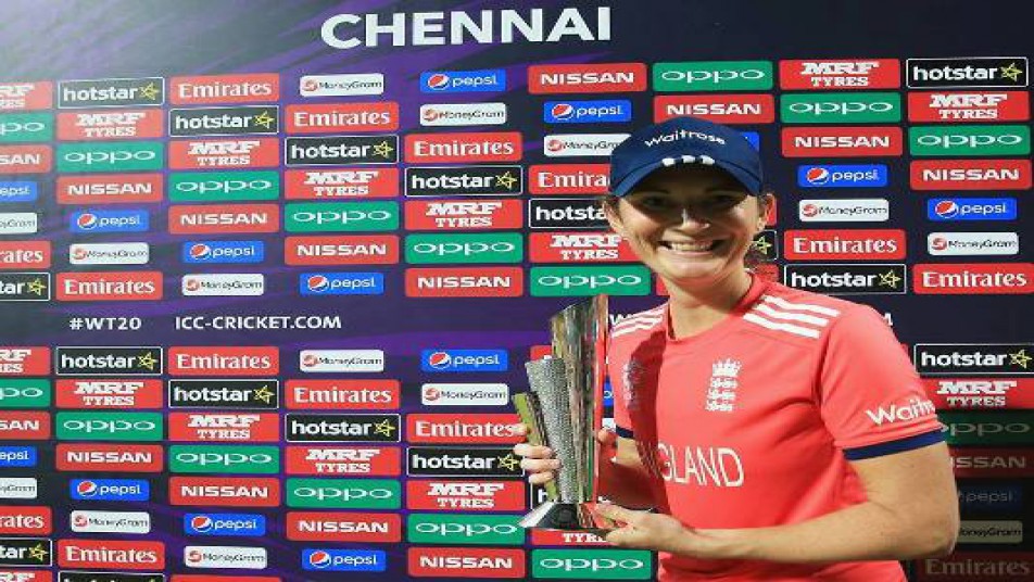 RECORD: इस वुमेन क्रिकेटर के आगे फेल हैं गेल और विराट!