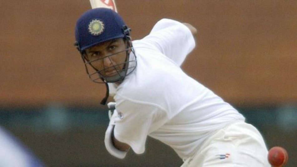 जिम्बाब्वे जा रहे इंडिया के अंतरिम मुख्य कोच संजय बांगर के लिए इस टीम के खिलाफ सबसे खराब प्रदर्शन का रिकॉर्ड है. टी-20 वर्ल्ड कप के बाद रवि शास्त्री का कार्यकाल टीम इंडिया के बतौर डायरेक्टर खत्म हो गया तो बीसीसीआई ने इस दौरे के लिए संजय बांगड़ को मुख्य कोच नियुक्त किया है.