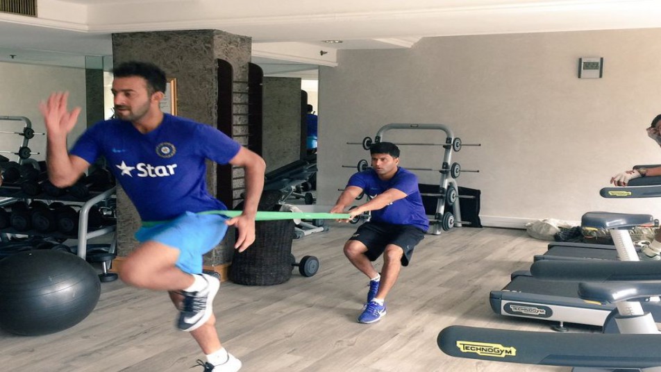 टीम इंडिया के स्टार्स ने जिम में बहाया पसीना, इनको मिल सकता है आज मौका!