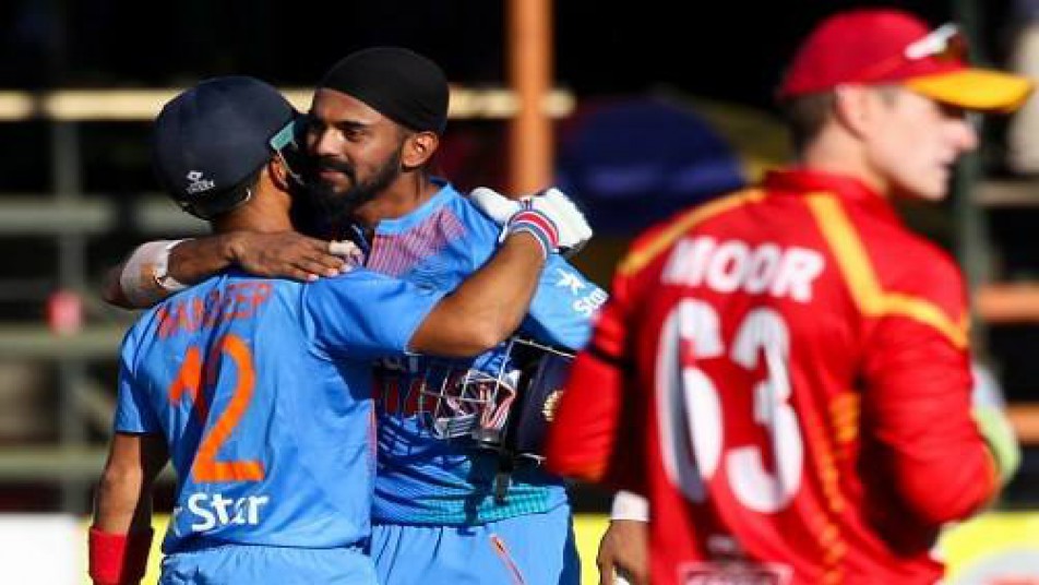 क्रिकेट अनिश्चितताओं का खेल हैं और क्रिकेट में बने बड़े से बड़े रिकॉर्ड्स टूट जाते हैं. ऐसा ही एक रिकॉर्ड कल भी टीम इंडिया की युवा ओपनिंग जोड़ी ने बना डाला.