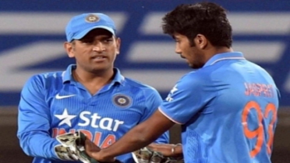 दूसरी तरफ धोनी और बुमराह ने एक कैलेंडर इयर में सबसे अधिक टी20 मैच खेलना का रिकॉर्ड बना लिया है. दोनों भारतीय खिलाड़ी ने पाकिस्तान के सईद अजमल और उमर अकमल के रिकॉर्ड को तोड़ा. 