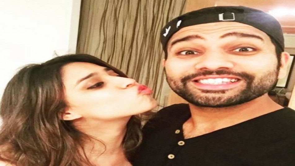 टीम इंडिया के स्टार रोहित शर्मा ने मनाया 'लेटरमून'