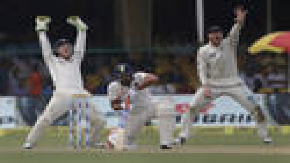 तस्वीरों में - कानपुर टेस्ट के पहले दिन का हाल