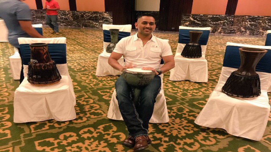 'ड्रम सर्कल' में वसुंधरा के साथ कोहली एंड कंपनी