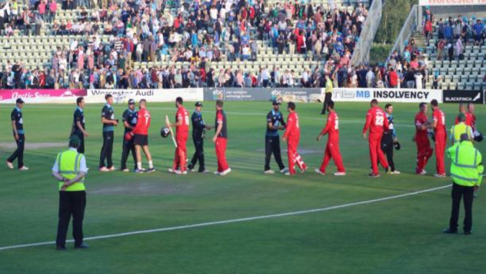 RECORD: पावरप्ले में बना टी20 क्रिकेट का बड़ा स्कोर