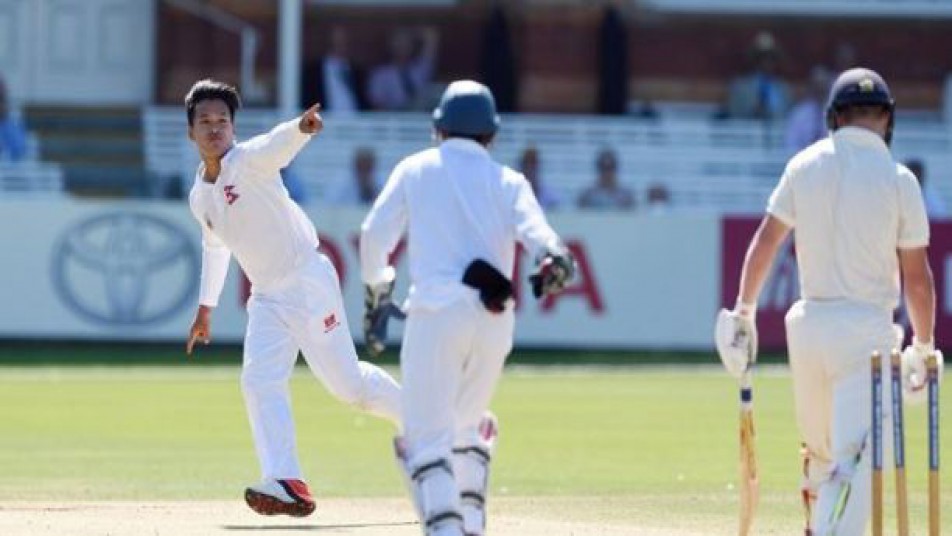 जी हां लॉर्ड्स के मैदान पर अपना पहला मैच खेलते हुए नेपाल की टीम ने इतिहास रचते हुए एमसीसी इलेवन को 41 रनों से हराकर एक पूरे क्रिकेट जगत को हैरान कर दिया.