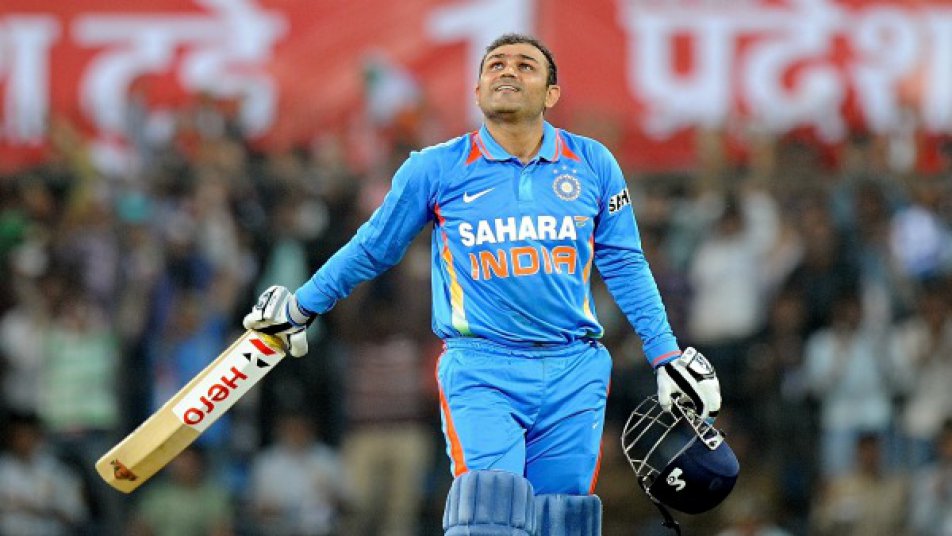 सहवाग ने भारत के लिए 104 टेस्ट मुकाबलों में लगभग 50 के औसत से और वनडे में 35 के औसत से 8000 से ज्यादा रन बनाए हैं.