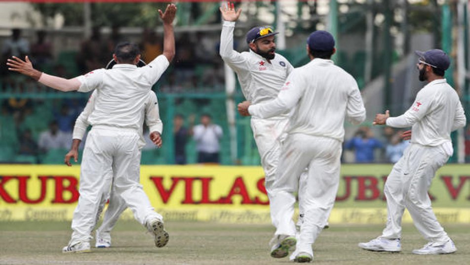 कानपुर के ग्रीन पार्क में न्यूजीलैंड के खिलाफ खेले गए ऐतिहासिक 500वें टेस्ट मैच के 5वें और आखरी दिन टीम इंडिया ने न्यूजीलैंड को 197 रनों से हरा दिया.