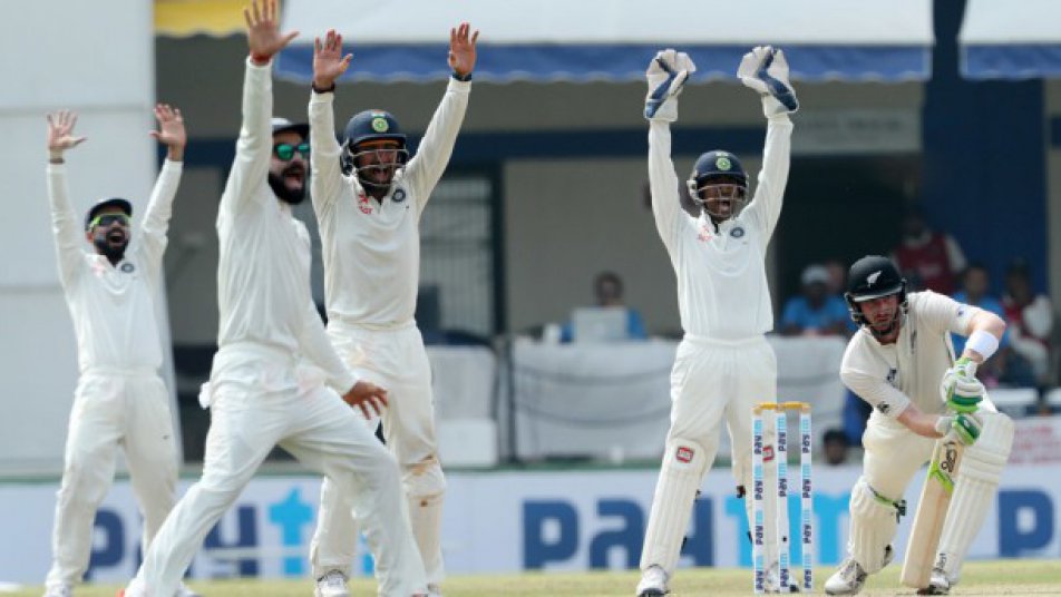 इशांत को पीछे छोड़ देश के लिए 8वें सबसे ज्यादा विकेट लेने वाले गेंदबाज़ बने अश्विन