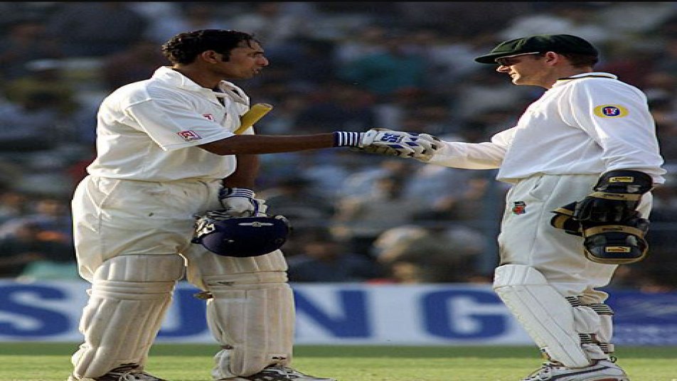 लक्ष्मण कई बार टीम के लिए संकटमोचक बनकर उभरे, मुश्किल घड़ी में मैच बचाने और जिताने में लक्ष्मण का बड़ा योगदान रहा है.