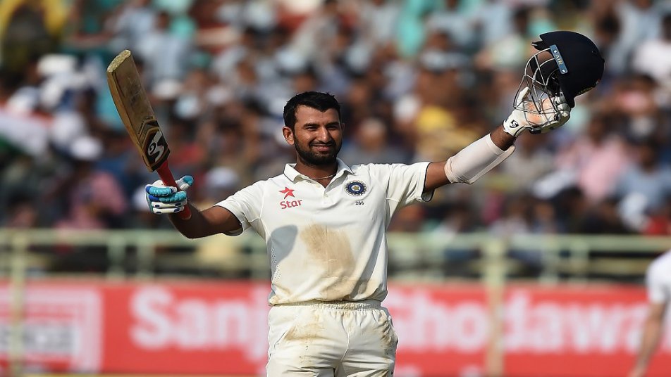 इससे पहले चेतेश्वर पुजारा ने भी शानदार शतकिय पारी खेलते हुए 204 गेंदो में 119 रन बनाए