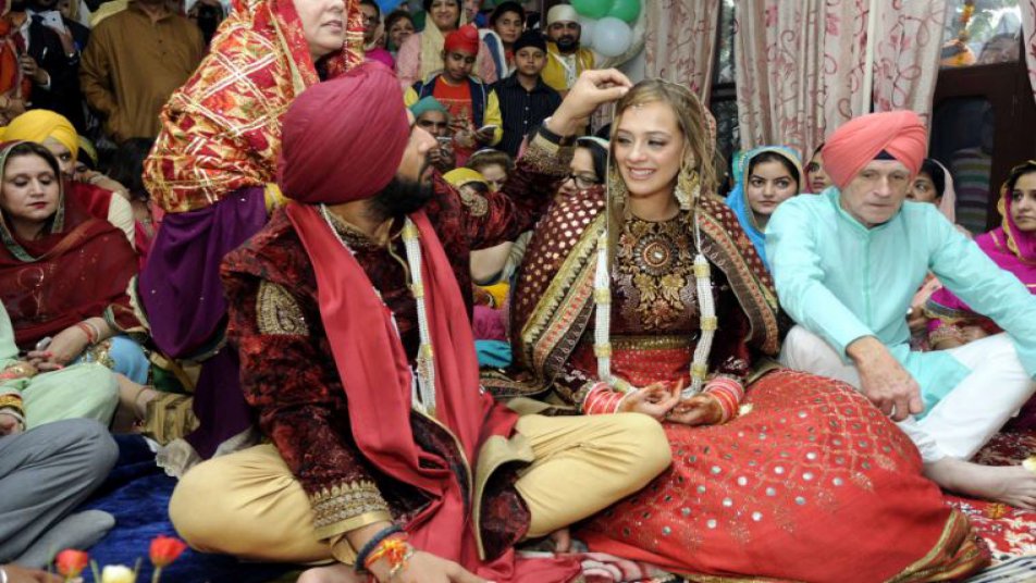 युवराज की शादी पर बल्लेबाज़ ने की युवी के सबसे बड़े RECORD की बराबरी