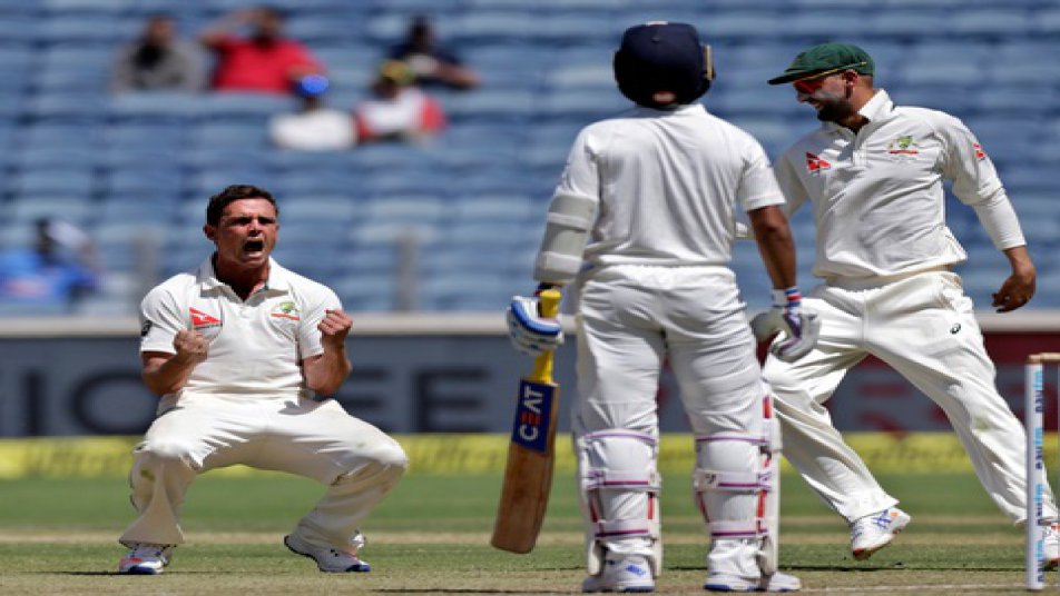 इसके साथ ही भारतीय टीम के इतिहास में एक शर्मनाक रिकॉर्ड भी दर्ज हो गया है जो पिछले 85 सालों के भारतीय क्रिकेट इतिहास में कभी नहीं हुआ.