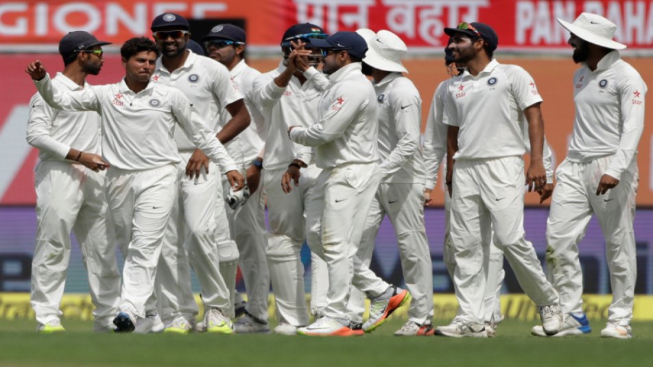 INDvsAUS: बेहतरीन गेंदबाजी के बाद अब ट्विटर पर छाए कुलदीप यादव