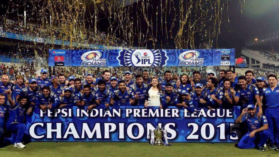 जबकि मुंबई की टीम ने 167 मैचों में 95वीं जीत दर्ज की.