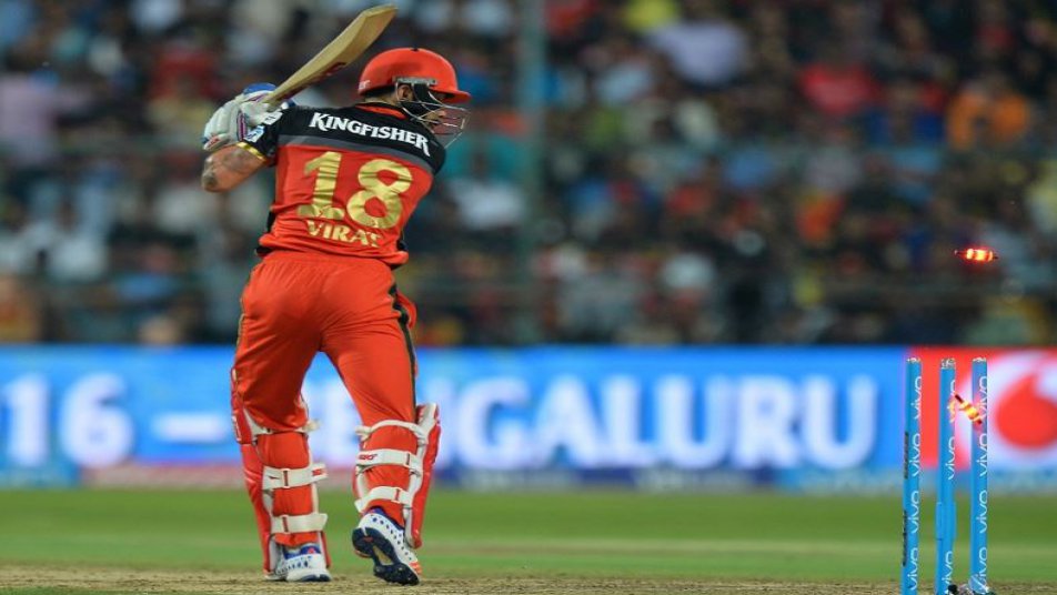 विराट कोहली के शुन्य पर आउट होते ही आईपीएल में उनके साथ एक दिलचस्प आंकड़ा भी जुड़ गया. 


फोटो क्रेडिट: (BCCI,IPL)