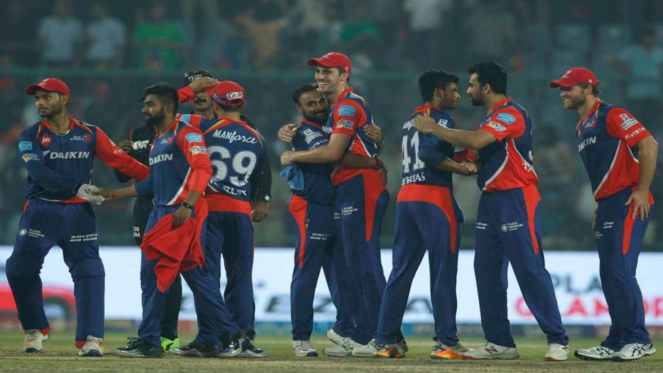 IPL में 100 विकेट लेने वाले सबसे उम्रदराज खिलाड़ी बने जहीर खान