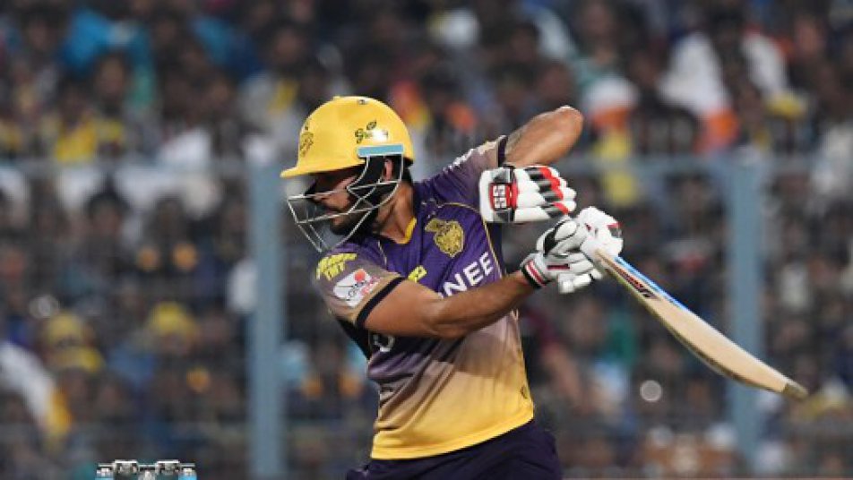 चैंपियंस ट्रॉफी से बाहर हुए मनीष पांडे, 3 साल बाद दिनेश कार्तिक की टीम इंडिया में वापसी