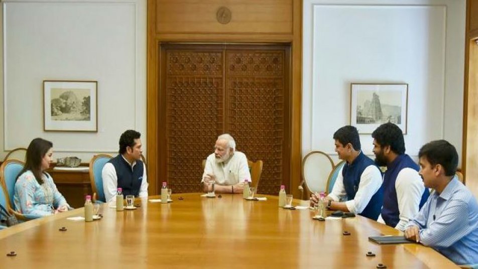 तेंदुलकर ने ‘सचिन: अ बिलियन ड्रीम्स’ की रिलीज से पहले पीएम मोदी से की मुलाकात