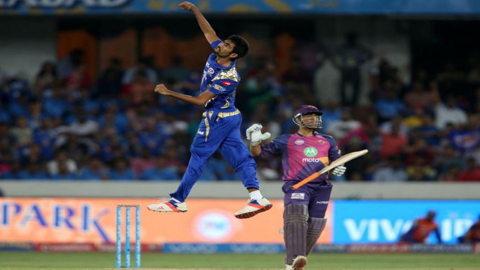 आईपीएल की इतिहास में मुंबई की टीम ऐसा करने वाली दूसरी टीम बन गई है जिसने पॉइंट्स टेबल में पहले स्थान पर रह कर आईपीएल का खिताब अपने नाम किया.

फोटो क्रेडिट: (BCCI,IPL)