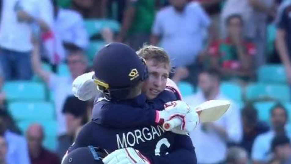 जो रूट की कैरियर की सर्वश्रेष्ठ पारी(नाबाद 133 रन) की मदद से मेजबान इंग्लैंड ने आईसीसी चैम्पियंस ट्राफी के पहले मैच में आज बांग्लादेश को आठ विकेट से हरा दिया. 
सभी तस्वीरें: AFP