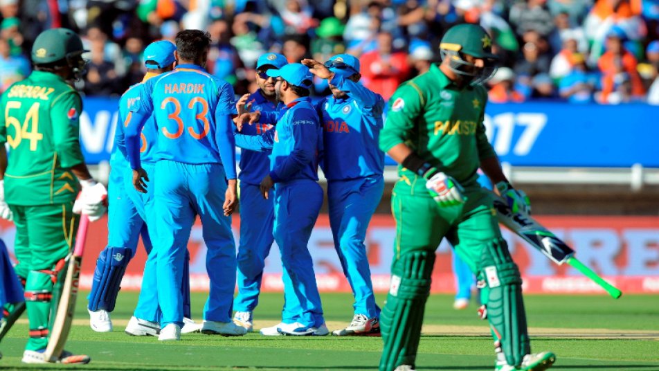 वीरेंद्र सहवाग को कमेंट्री बॉक्स में सोते हुए मिले सौरव गांगुली और शेन वॉर्न!