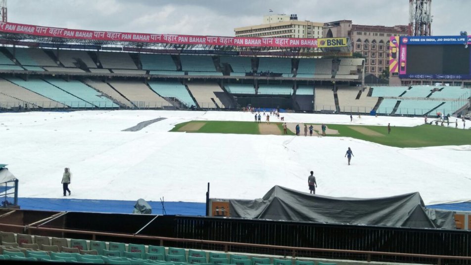 no chance of rain full 50 over match on cards in kolkata 12188 Ind Vs Aus: नहीं हैं बारिश के आसार, कोलकाता में होगा पूरे 50 ओवर का मैच