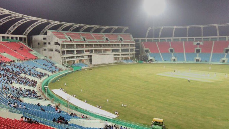 icc panel inspects ekana stadium may be host ipl next year 11983 अगले साल IPL की मेजबानी कर सकता है लखनऊ का पहला इंटरनेशनल क्रिकेट स्टेडियम