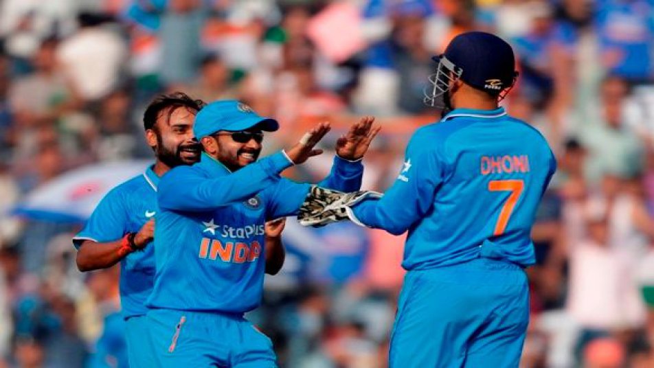 धोनी ने टेस्ट में 38, वनडे में 91 और टी-20 में 22 स्टंप किए हैं.