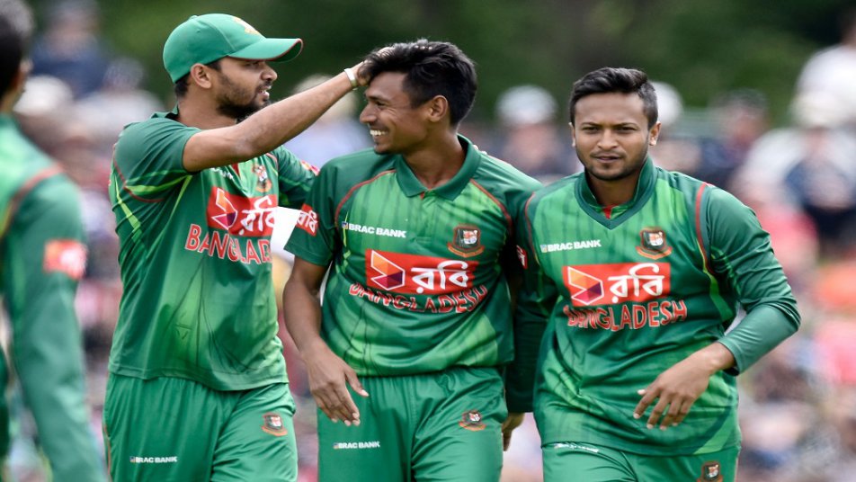 आपको बता दें कि बांग्लादेश के चयनकर्ताओं ने आयरलैंड और न्यूजीलैंड के खिलाफ होने वाली त्रिकोणीय सीरीज के लिए टीम का ऐलान कर दिया है. जिसमें मुस्तफिजुर का नाम भी शामिल है.