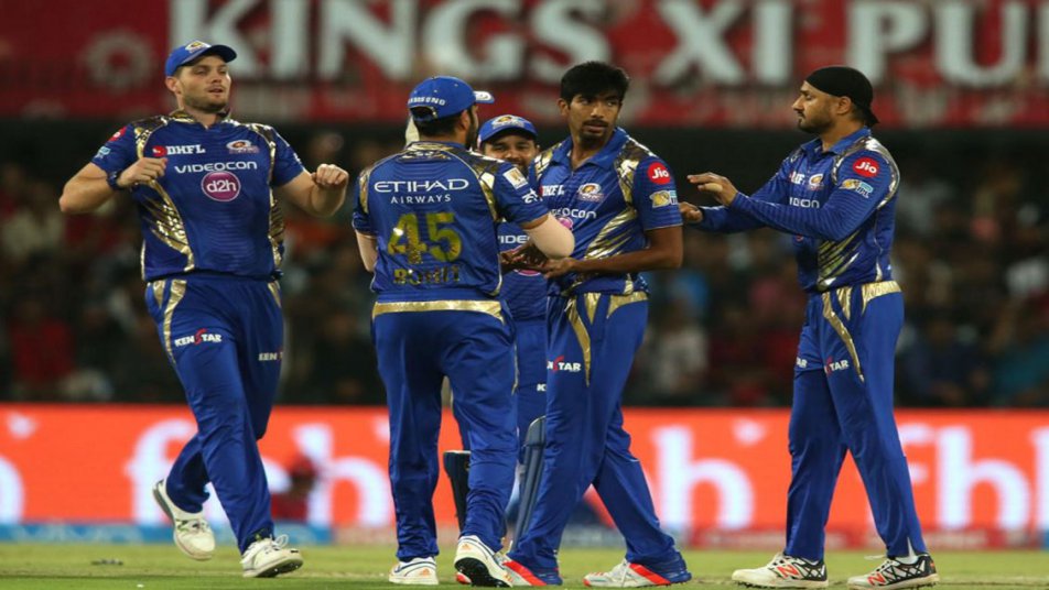 IPL2017: लसिथ मलिंगा के नाम दर्ज हुआ सबसे खराब गेंदबाजी का रिकॉर्ड!