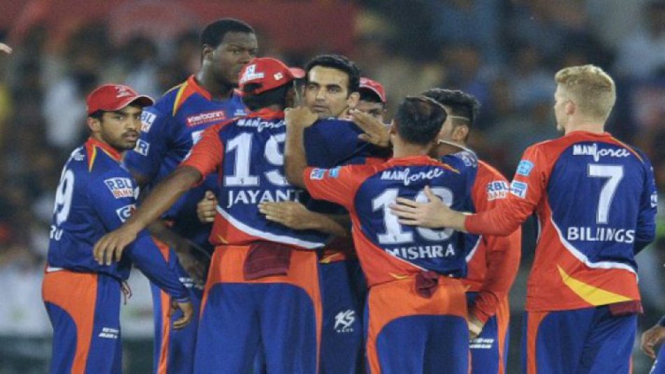 लेकिन खास बात ये है कि कप्तान धोनी का साथ देते और टीम को गुर सिखाते नज़र आएंगे इंडिया ए के कोच और टीम इंडिया के लिजेंड राहुल द्रविड़.