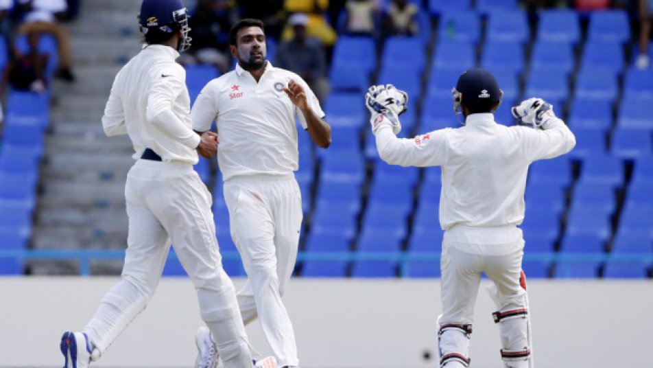 RECORD: इंग्लैंड के बल्लेबाज़ों ने तोड़ा रनों का बड़ा रिकॉर्ड