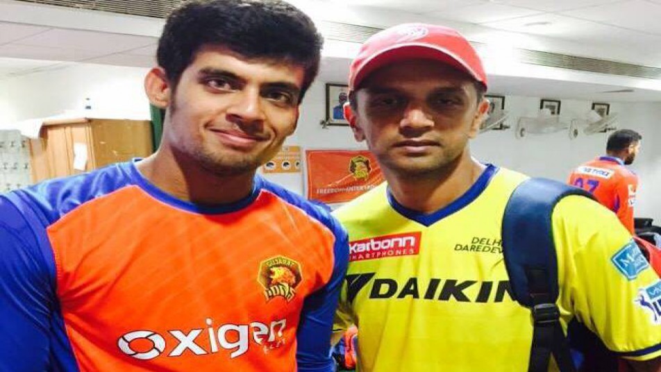 IPL में भारत को मिला 'पॉल एडम्स', निहारते रहे दर्शक