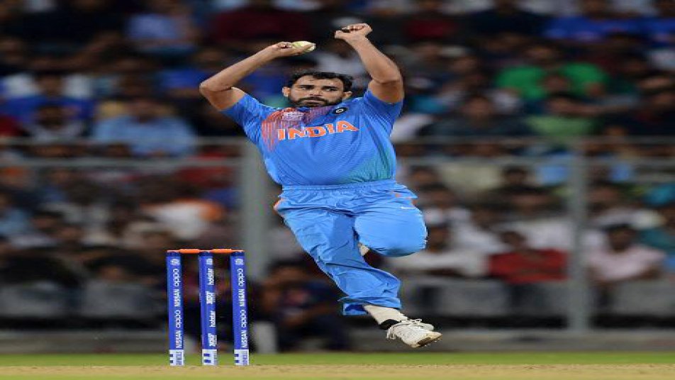 तेज गेंदबाज जसप्रीत बुमराह को भी टीम में शामिल किया गया है. बुमराह ने 11 मैचों में 22 विकेट अपने नाम किए हैं.
 