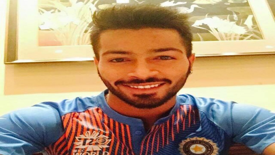 इन तमाम जानकारियों के बाद लीशा ने ये भी बताया कि बांग्लादेश के खिलाफ बड़ी जीत के बाद हार्दिक ने उनसे बात भी की और जब लीशा ने हार्दिक से पूछा कि ''आखिरी ओवर में तुम स्माईल कैसे कर रहे थे तो उन्होनें कहा कि अगर वो उस सिचुएशन में प्रेशर लेते तो फिर मुश्किलें बड़ जाती.''