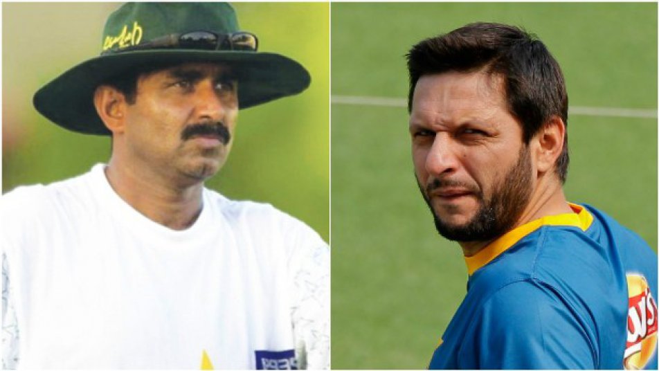 
लेकिन अब उसके बाद पाकिस्तान के दो बड़े दिग्गज शाहिद अफरीदी और जावेद मियांदाद आपस में ही भिड़ गए हैं.