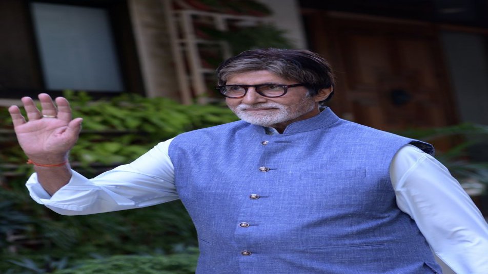 मुंबई इंडियंस की जीत के जश्न में शामिल हुए अमिताभ बच्चन