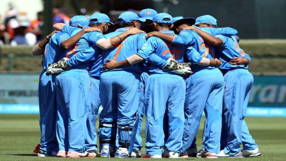 भारतीय क्रिकेट कंट्रोल बोर्ड (बीसीसीआई) ने पूर्व क्रिकेट खिलाड़ी कोका रमेश को दौरे के लिए टीम प्रशासनिक प्रबंधक नियुक्त किया है.