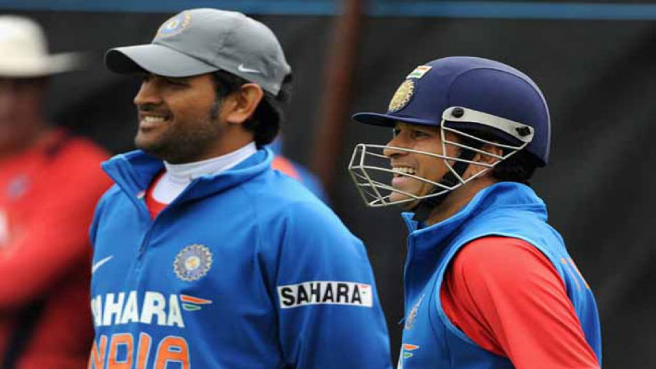 धोनी तोड़ेंगे मास्टर ब्लास्टर सचिन का रिकॉर्ड !